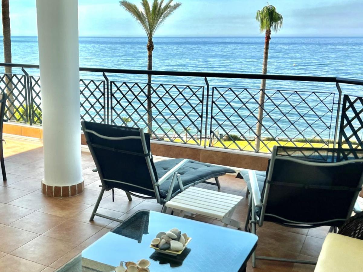 Mi Capricho 170 Beachfront Apartment Sitio de Calahonda Екстер'єр фото
