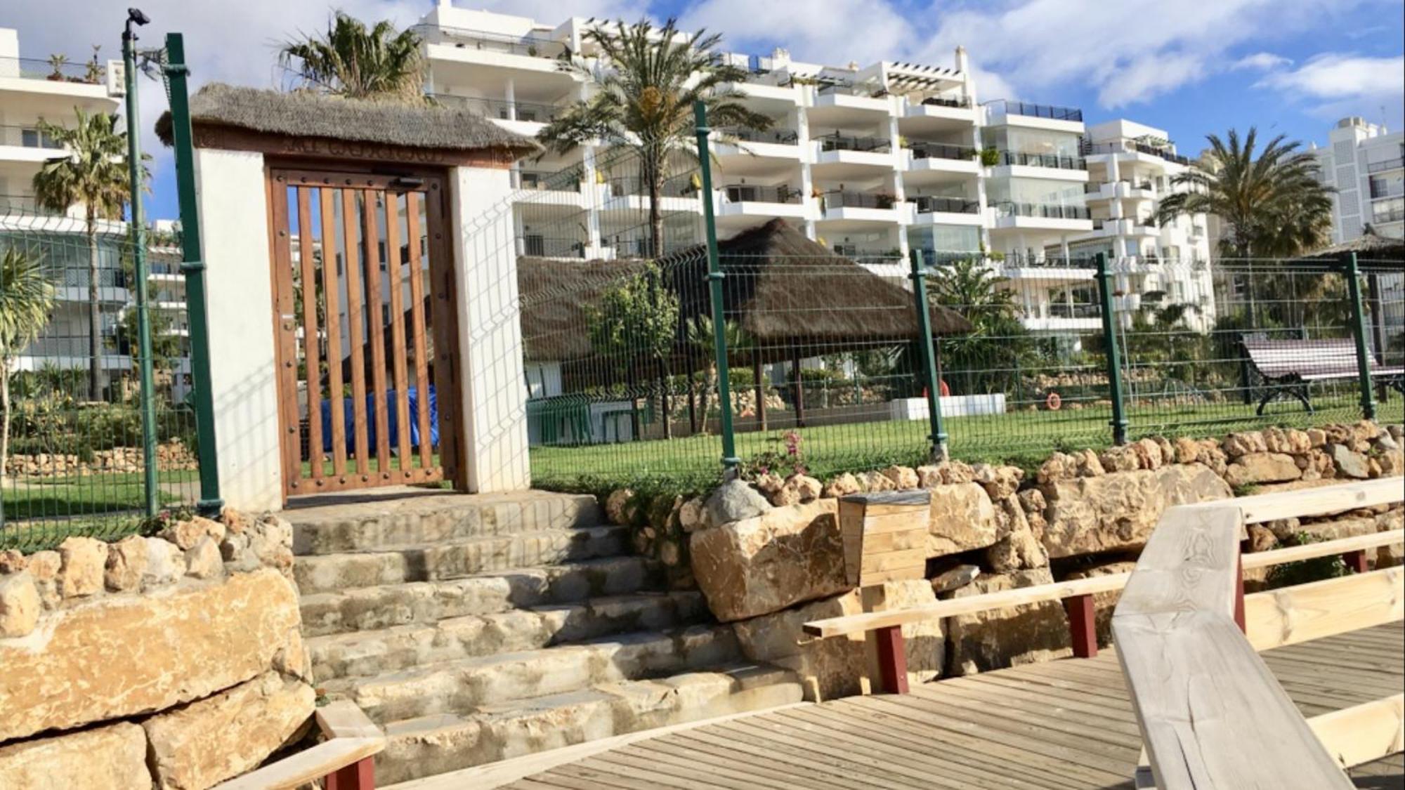 Mi Capricho 170 Beachfront Apartment Sitio de Calahonda Екстер'єр фото