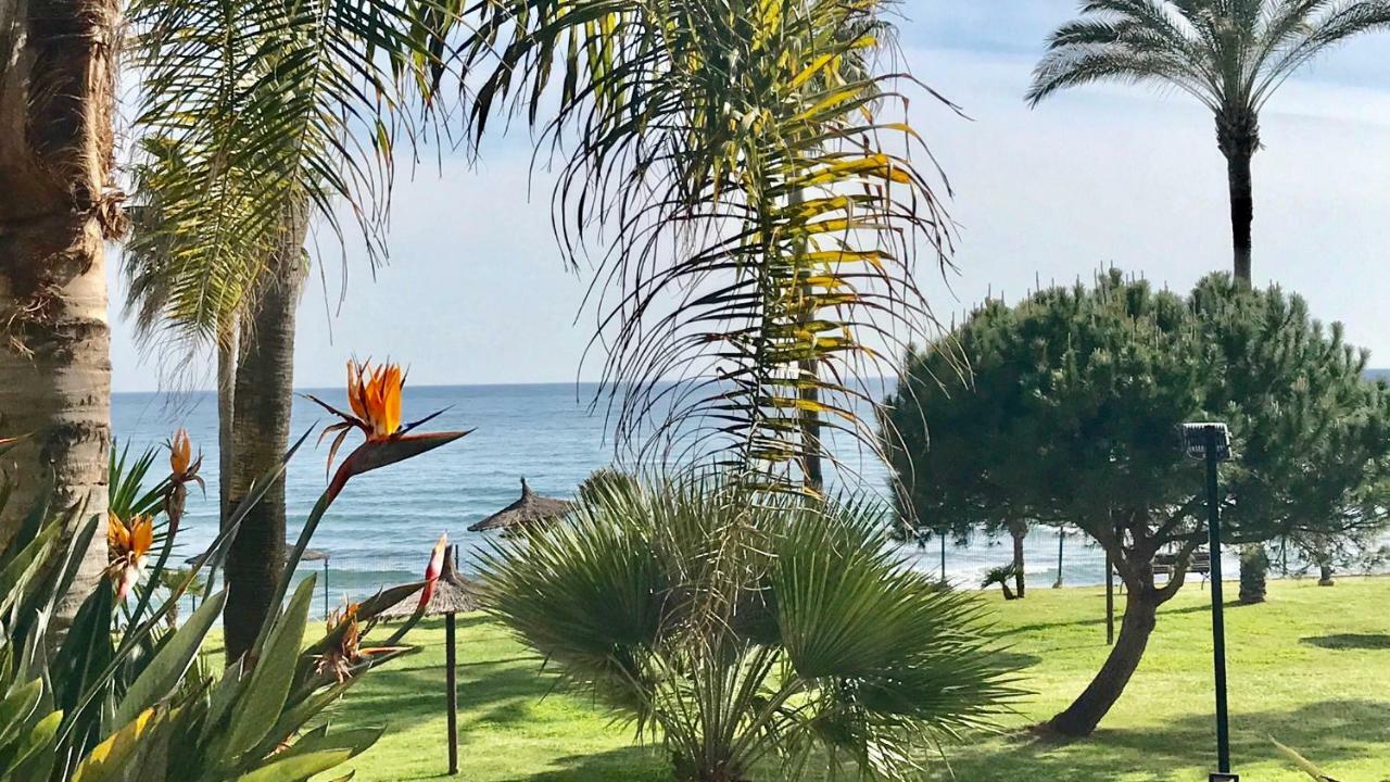 Mi Capricho 170 Beachfront Apartment Sitio de Calahonda Екстер'єр фото