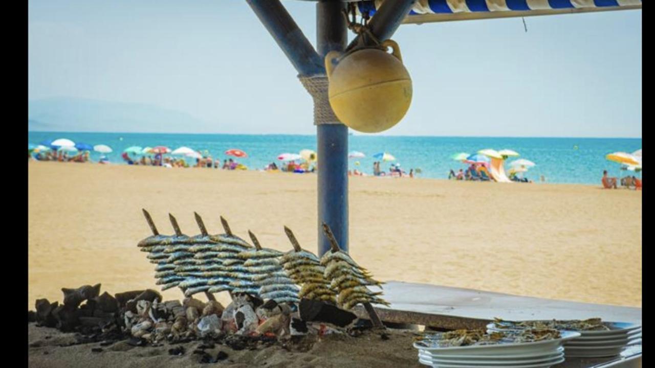 Mi Capricho 170 Beachfront Apartment Sitio de Calahonda Екстер'єр фото
